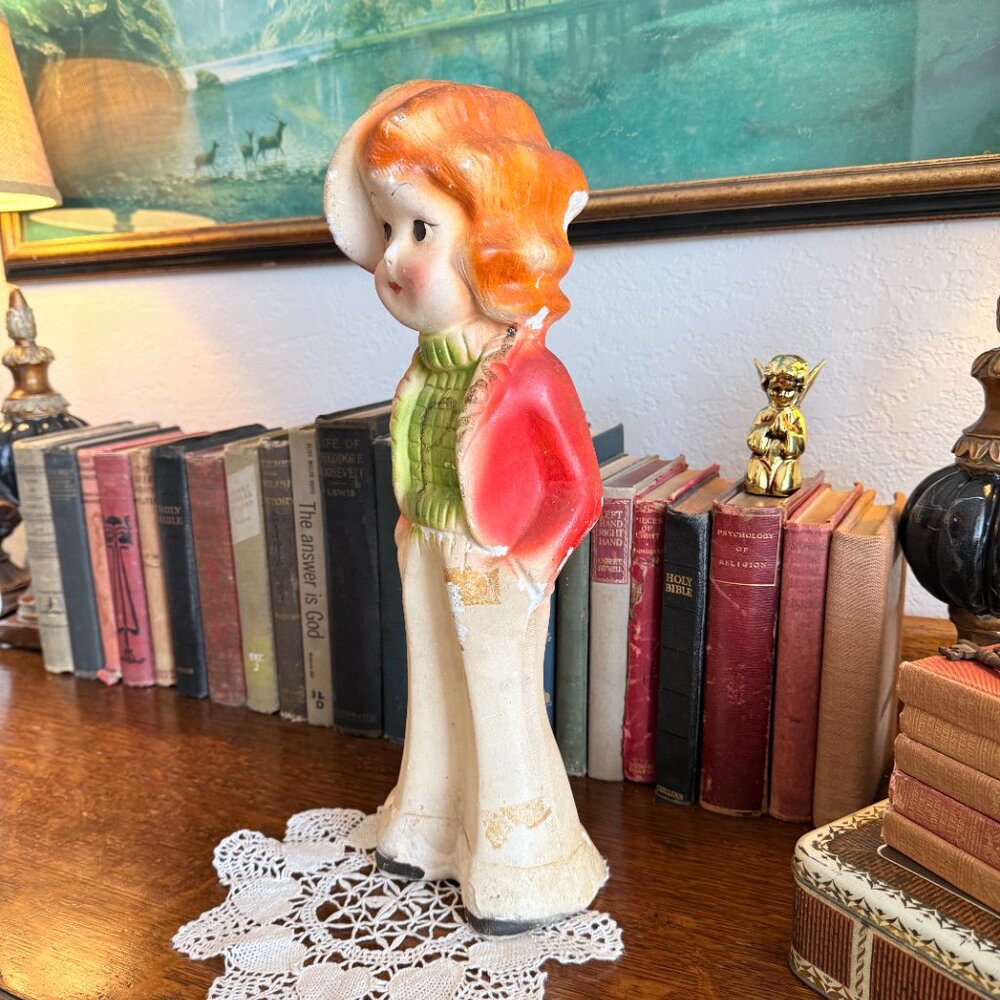 1930s Large Chalkware Carnival Prize Young girl with hat statue - Picture 7 of 17